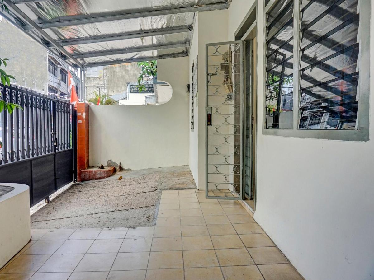 Oyo 91658 Luci'S House Hotel Jakarta Exterior photo