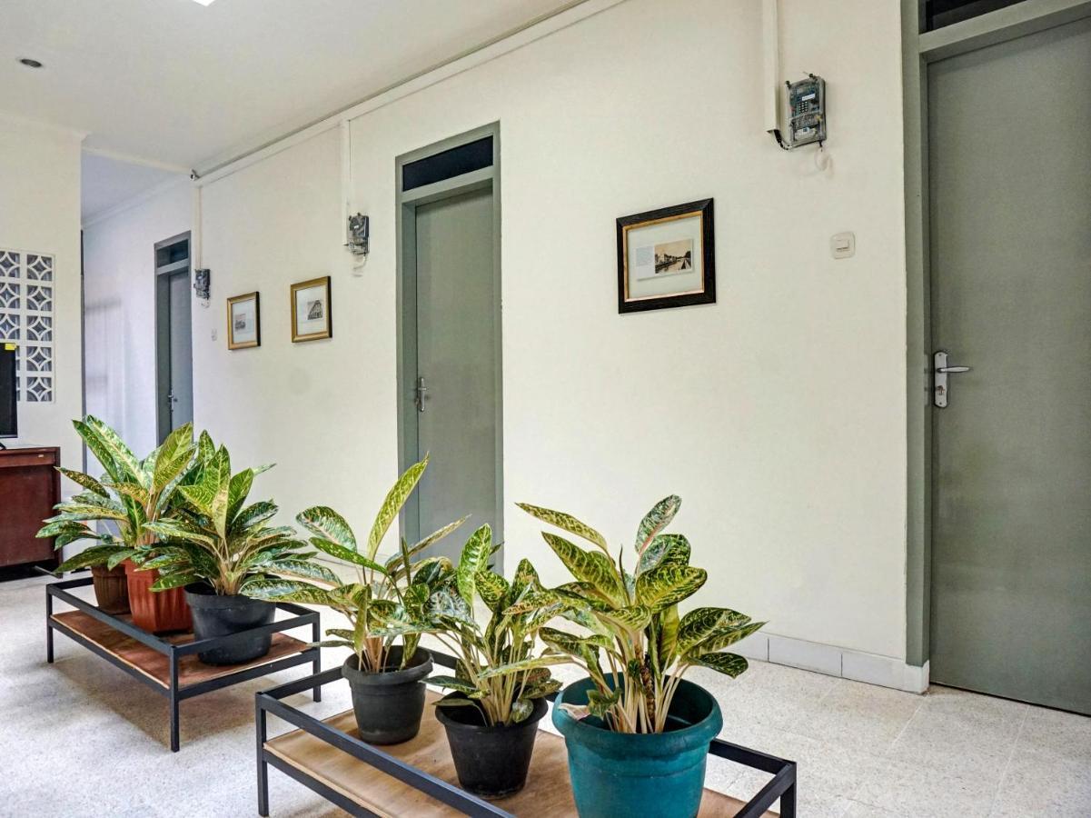 Oyo 91658 Luci'S House Hotel Jakarta Exterior photo